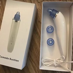 Blackhead remover vacuum